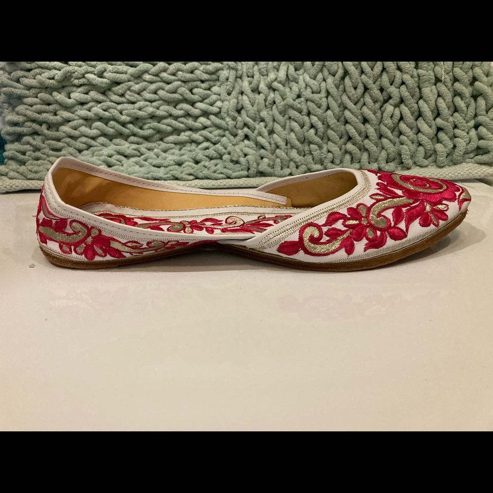 9.6 Floral handmade sandal